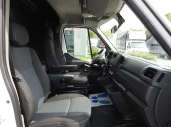 Renault Master skrzynia plandeka 10 palet 165KM 527917 - detal