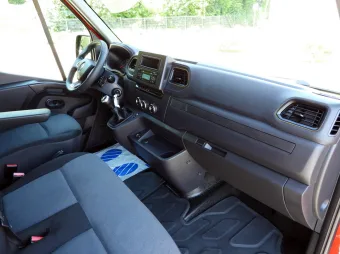 Renault Master skrzynia plandeka 10 palet 165KM 561027 - detal