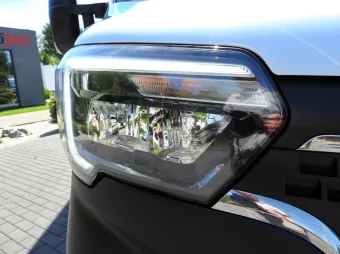 Renault Master skrzynia plandeka 9 palet 165KM 941311 - detal