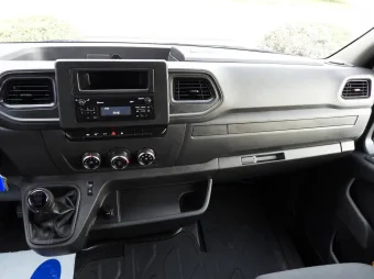 Renault Master skrzynia plandeka 10 palet 165KM 980587 - detal