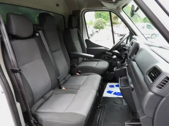 Renault Master skrzynia plandeka 10 palet 165KM 546804 - drzwi