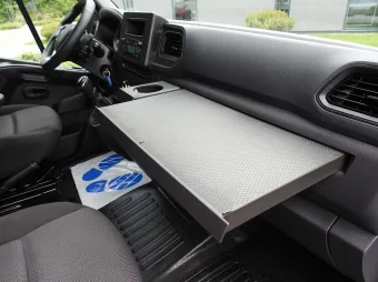 Renault Master skrzynia plandeka 10 palet 165KM 106876 - fotel kierowcy
