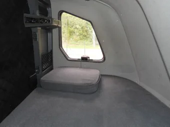 Renault Master skrzynia plandeka 10 palet 165KM 128523 - fotel kierowcy