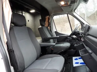 Renault Master skrzynia plandeka 8 palet 165KM 593824 - fotel kierowcy