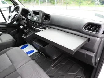 Renault Master skrzynia plandeka 10 palet 165KM 546804 - fotel pasazera