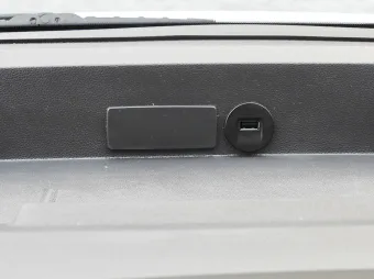 Renault Master skrzynia plandeka 10 palet 165KM 549550 - fotel pasazera