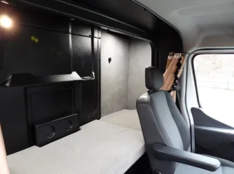 Renault Master skrzynia plandeka 8 palet 165KM 593824 - fotel pasazera
