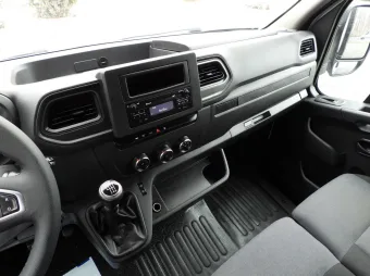 Renault Master skrzynia plandeka 10 palet 165KM 014916 - fotele