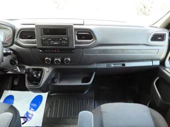Renault Master skrzynia plandeka 10 palet 165KM 130368 - fotele