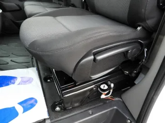 Renault Master skrzynia plandeka 10 palet 165KM 236577 - fotele