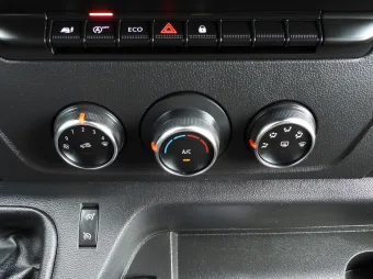 Renault Master skrzynia plandeka 10 palet 165KM 363249 - fotele