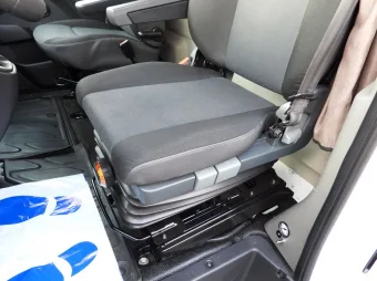 Renault Master skrzynia plandeka 9 palet 165KM 755938 - fotele