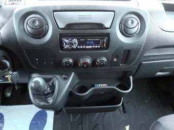 Renault Master skrzynia plandeka 8 palet 170KM 893694 - fotele