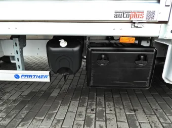Renault Master skrzynia plandeka 10 palet 165KM 014916 - kabina