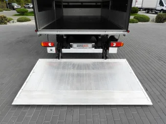 Renault Master skrzynia plandeka 9 palet 165KM 363881 - kabina