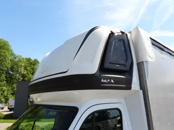 Renault Master skrzynia plandeka 9 palet 165KM 941311 - kabina