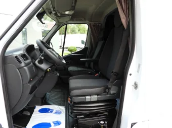 Renault Master skrzynia plandeka 8 palet 165KM 414173 - kierownica