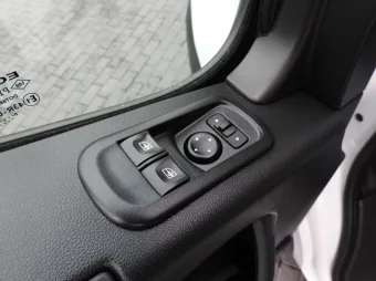 Renault Master skrzynia plandeka 10 palet 165KM 931699 - kierownica