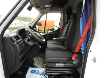 Renault Master skrzynia plandeka 10 palet 165KM 993955 - kierownica