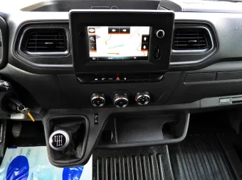 Renault Master skrzynia plandeka 10 palet 165KM 104473 - klima