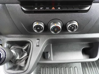 Renault Master skrzynia plandeka 10 palet 165KM 430338 - klima