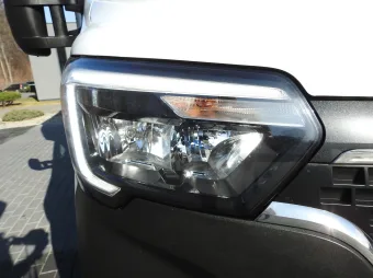 Renault Master skrzynia plandeka 10 palet 165KM 045764 - kokpit