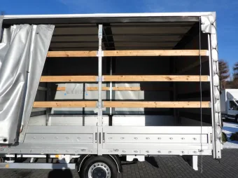 Renault Master skrzynia plandeka 10 palet 165KM 224009 - kokpit