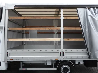 Renault Master skrzynia plandeka 10 palet 165KM 798766 - kokpit
