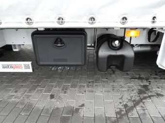 Renault Master skrzynia plandeka 10 palet 165KM 798855 - kokpit