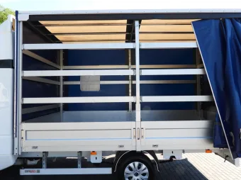 Renault Master skrzynia plandeka 8 palet 170KM 893694 - kokpit