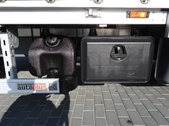 Renault Master skrzynia plandeka 10 palet 165KM 958825 - kokpit
