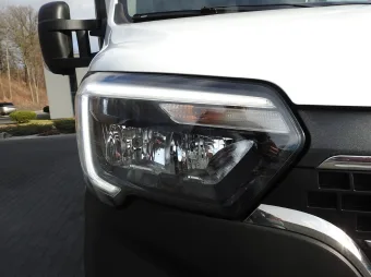 Renault Master skrzynia plandeka 10 palet 165KM 993955 - kokpit