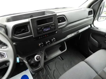 Renault Master skrzynia plandeka 9 palet 165KM 363881 - konsola