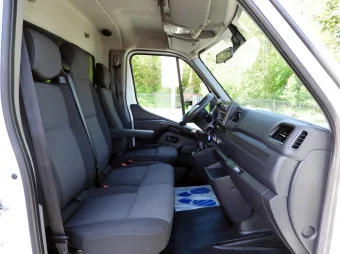 Renault Master skrzynia plandeka 10 palet 165KM 540793 - konsola