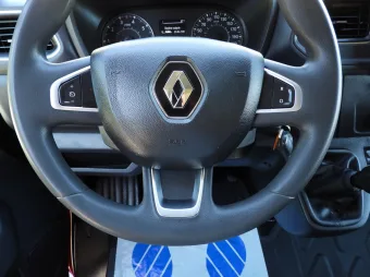 Renault Master skrzynia plandeka 10 palet 165KM 561027 - konsola