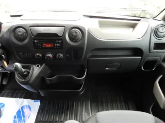 Renault Master skrzynia plandeka 8 palet 170KM 613631 - konsola