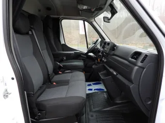 Renault Master skrzynia plandeka 10 palet 165KM 798766 - konsola