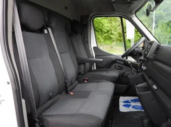 Renault Master skrzynia plandeka 10 palet 165KM 799364 - konsola