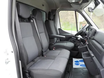 Renault Master skrzynia plandeka 10 palet 165KM 027648 - lewarek