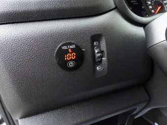 Renault Master skrzynia plandeka 8 palet 165KM 593824 - lewarek