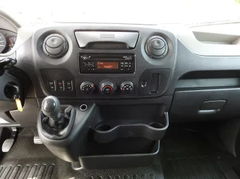 Renault Master skrzynia plandeka 8 palet 170KM 613631 - lewarek