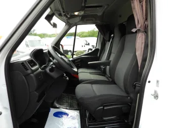 Renault Master skrzynia plandeka 10 palet 165KM 332440 - licznik