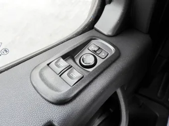Renault Master skrzynia plandeka 10 palet 165KM 430274 - licznik
