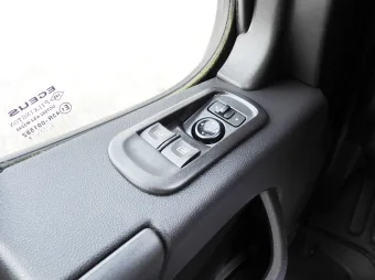 Renault Master skrzynia plandeka 10 palet 165KM 755733 - licznik