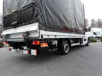 Renault Master skrzynia plandeka 9 palet 165KM 755938 - licznik