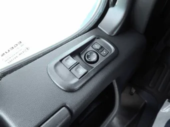 Renault Master skrzynia plandeka 10 palet 165KM 958825 - licznik