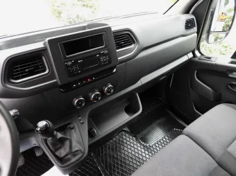 Renault Master skrzynia plandeka 8 palet 145KM 011816 - navi