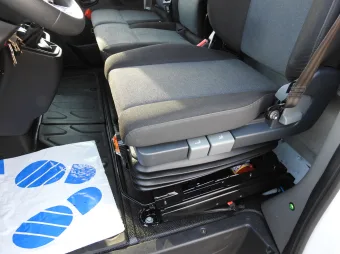 Renault Master skrzynia plandeka 10 palet 165KM 045764 - panel