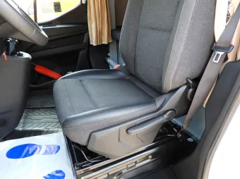 Renault Master skrzynia plandeka 10 palet 170KM 081555 - panel