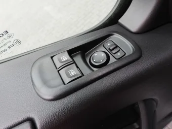 Renault Master skrzynia plandeka 10 palet 165KM 546804 - panel